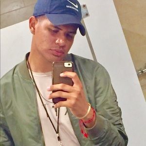 Meet your Posher, Wilfredo